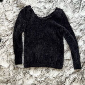 H&M black 80s off the shoulder sweater fuzzy 
Size XS (could fit a small)